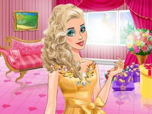 Royal Party Baking and Decorating Game